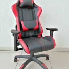Кресло геймерское Barneo K-52 (черная экокожа красные вставки) в Копейске - kopejsk.mebel24.online | фото