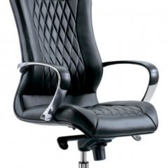 Кресло руководителя Бюрократ _AURA/BLACK черный в Копейске - kopejsk.mebel24.online | фото