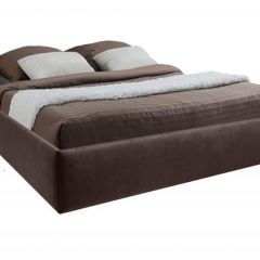 Кровать Подиум с ПМ 1400 (экокожа коричневая) в Копейске - kopejsk.mebel24.online | фото 1